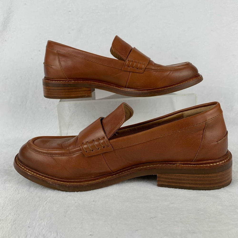 Sofft Women's Meryl Slip On Leather‎ Loafer in Luggage Excellent Used Condition - Picture 2 of 12